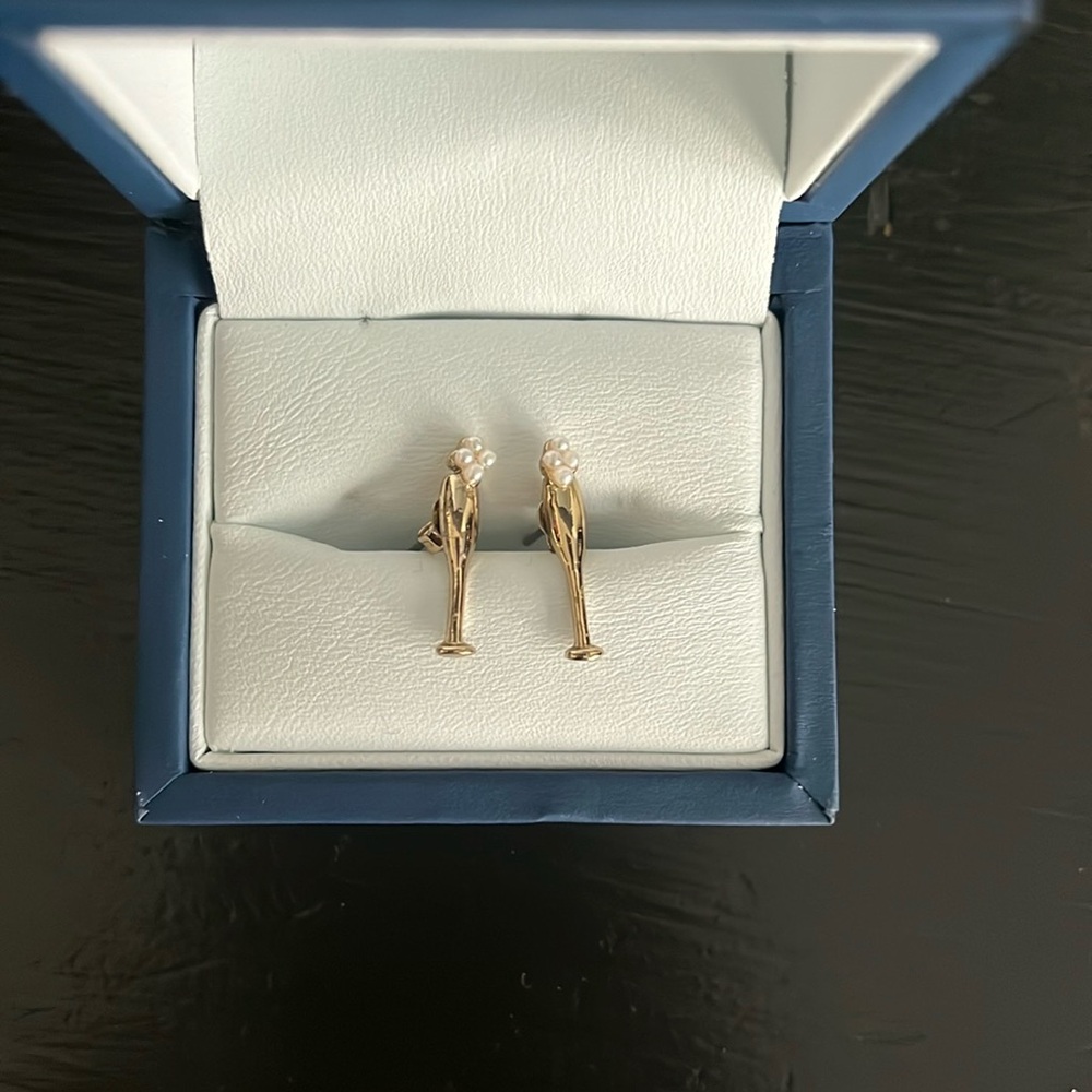 Champagne Bubbly Stud Earrings